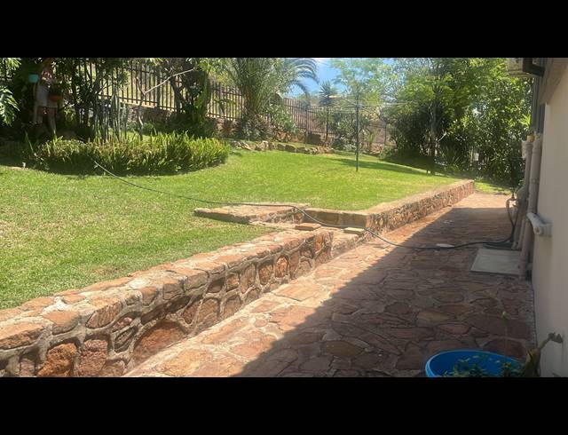 5 BEDROOM HOUSE FOR SALE IN SAFARI GARDENS